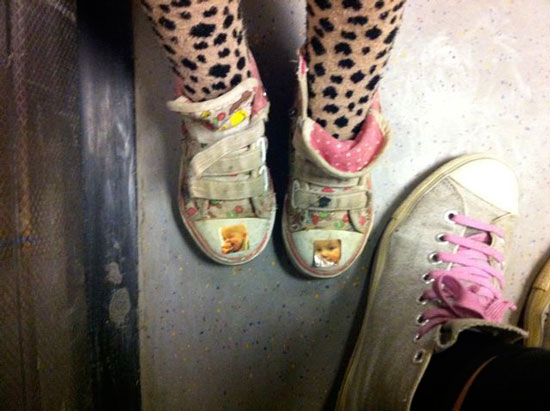 dosfamily_kicks1
